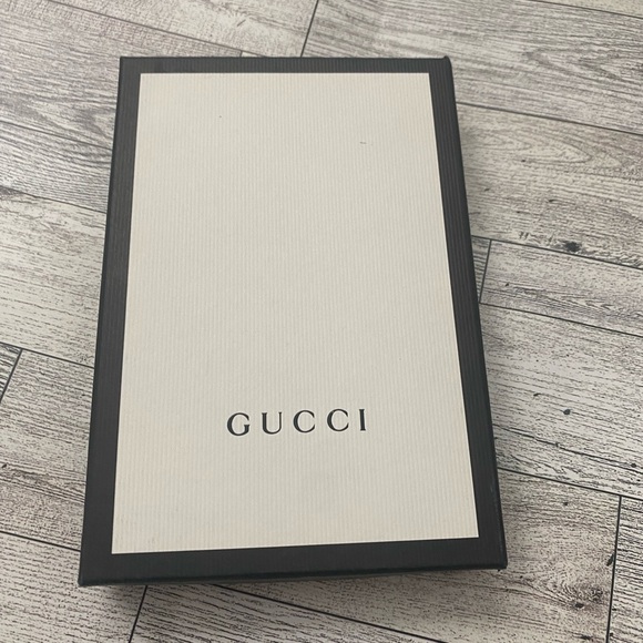 Gucci GG Supreme Canvas iPhone 7 Case Blind for Love Beige Logo Authentic New - Picture 2 of 3